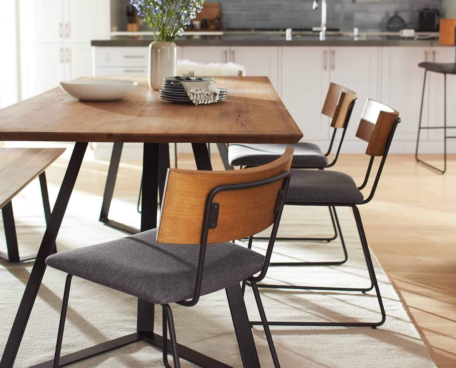Rustic Style for Dining Rooms
