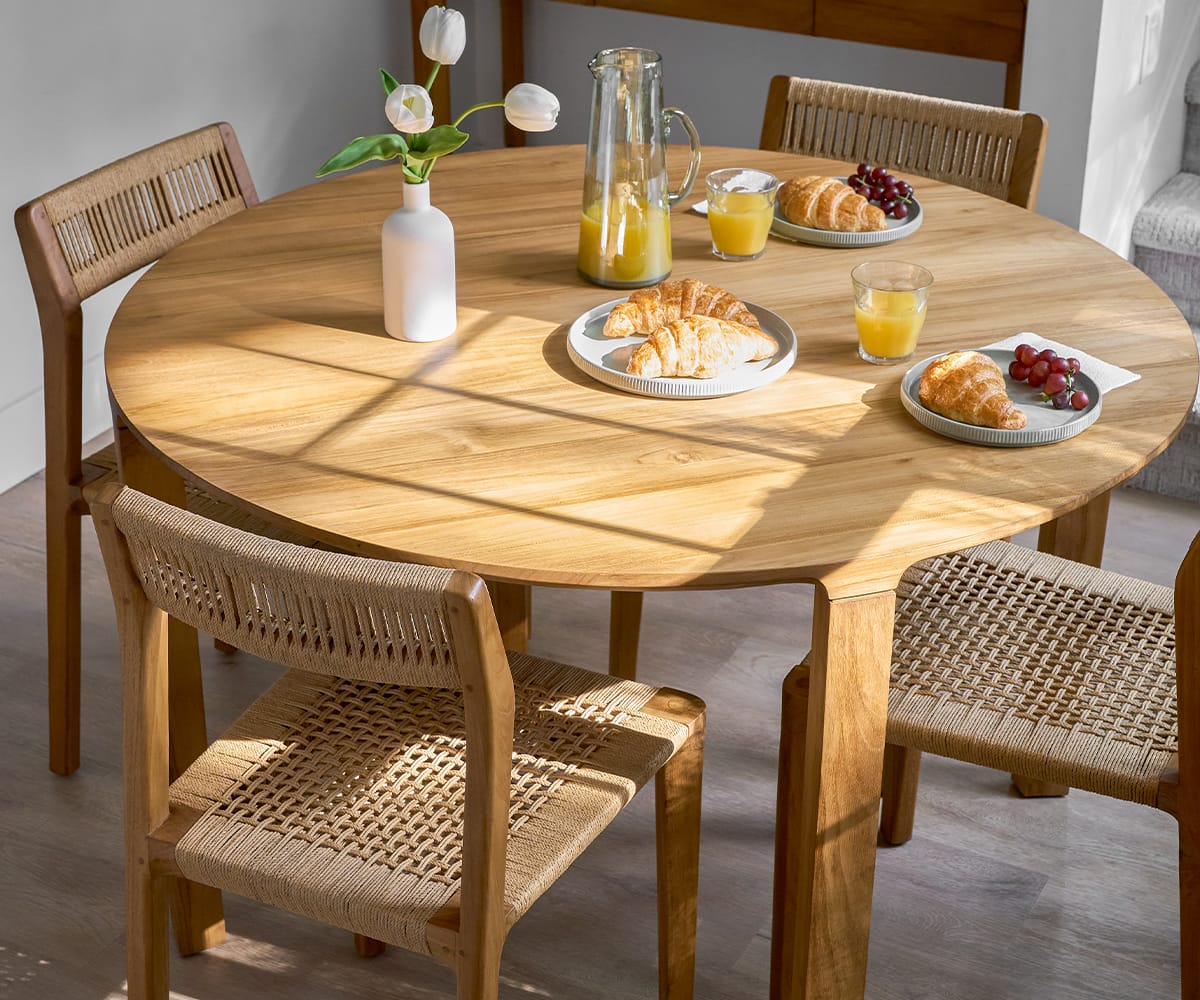 Nakia Round Dining Table